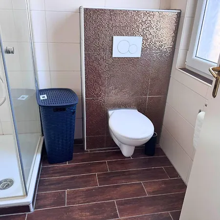 דירה In Danma Mit Gemeinschaftskueche